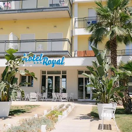 Royal Hotel 3*